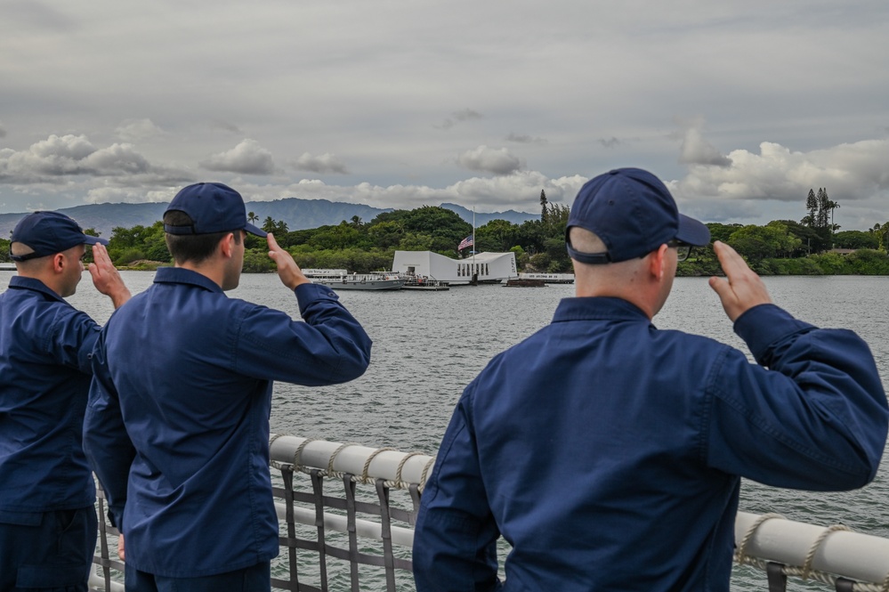 Coast Guard Cutter Polar Star (WAGB-10) crew renders honors to the USS Arizona