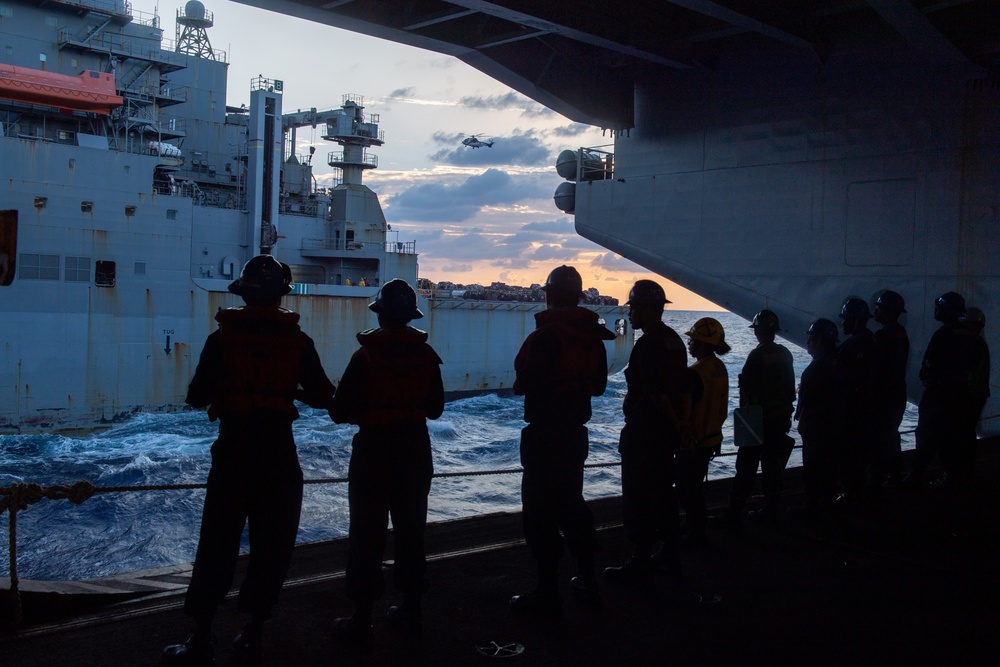 USS Carl Vinson (CVN 70) Conducts Replenishment-At-Sea