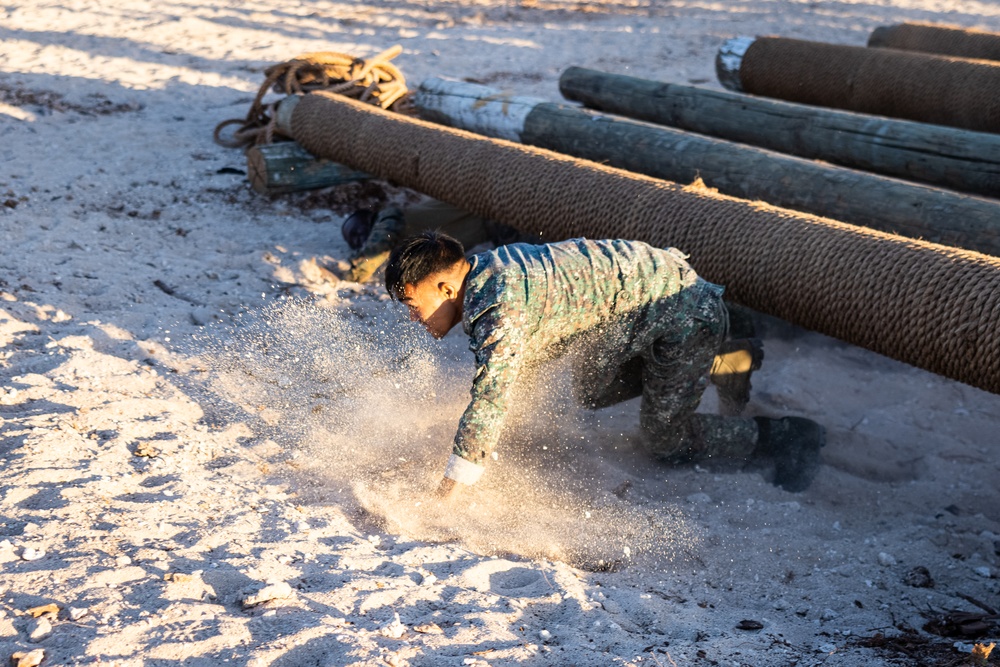 KAMANDAG 7: 3d LLB Bilateral Obstacle Course Competition