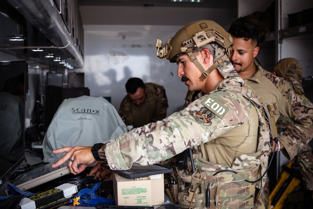 EOD suspicious package exercise