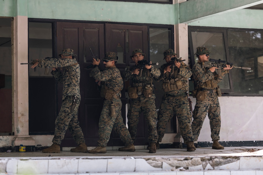 KERIS MAREX 23: Raid Demonstration