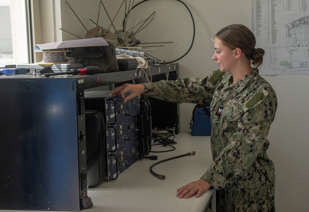 Sailor in the Spotlight - ET3 Leah Anderson