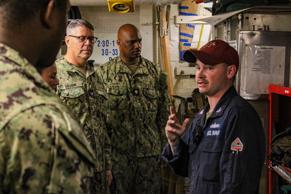 USS Gunston Hall (LSD 44) Ship Tour