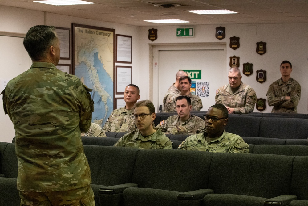 SETAF-AF hosts a Company Commander-First Sergeant Pre-Command course