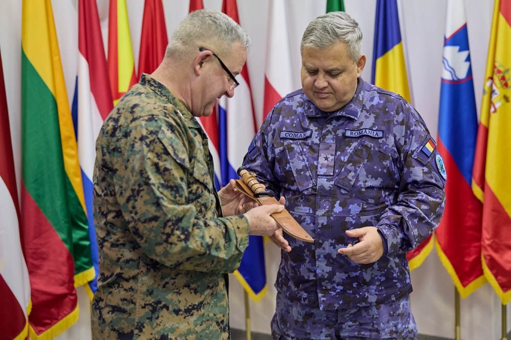 MARFOREUR/AF Commander greets Deputy Chief of Romanian Naval Forces