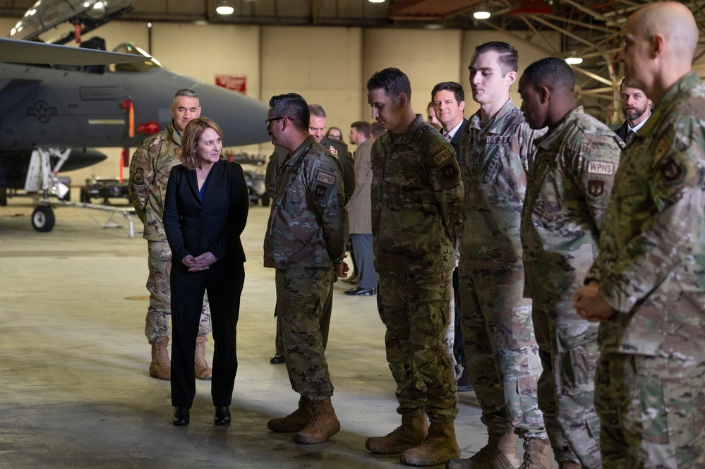 DSD Kathleen Hicks visits the Liberty Wing