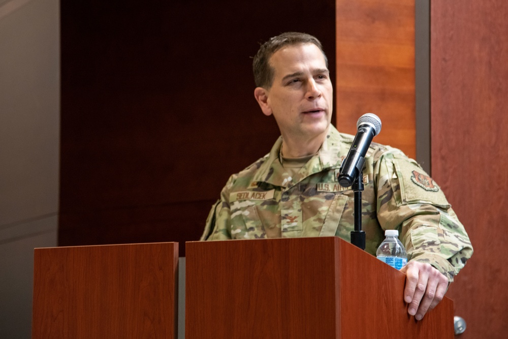 302nd Maintenance Group receives new commander