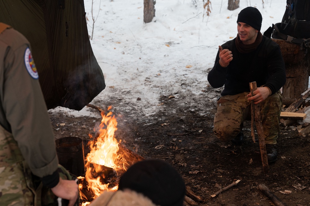 Colonel Townsend attends Arctic Survival School