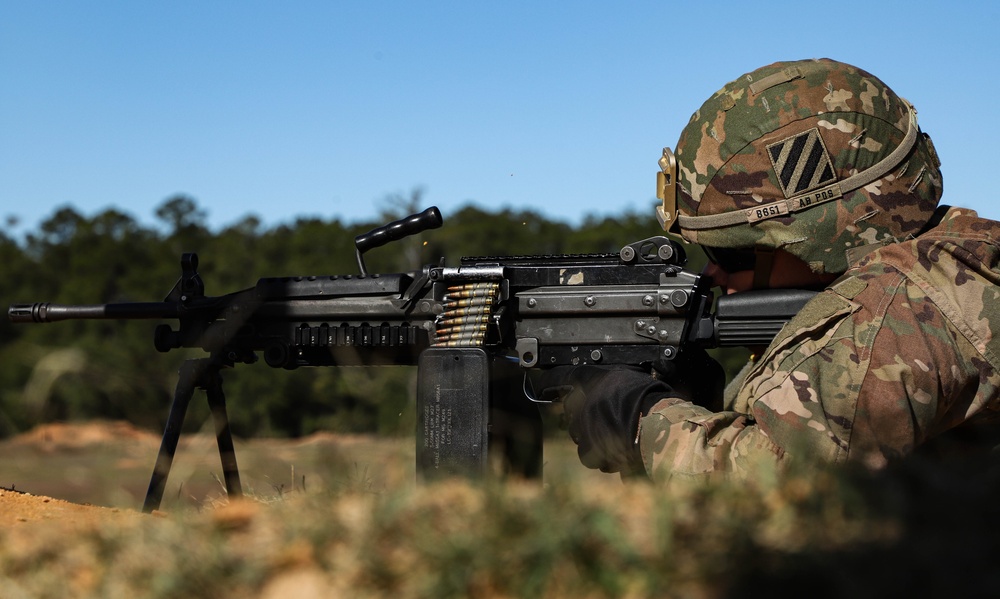 3rd Sustainment Brigade Breaks Out the Big Guns During a Range