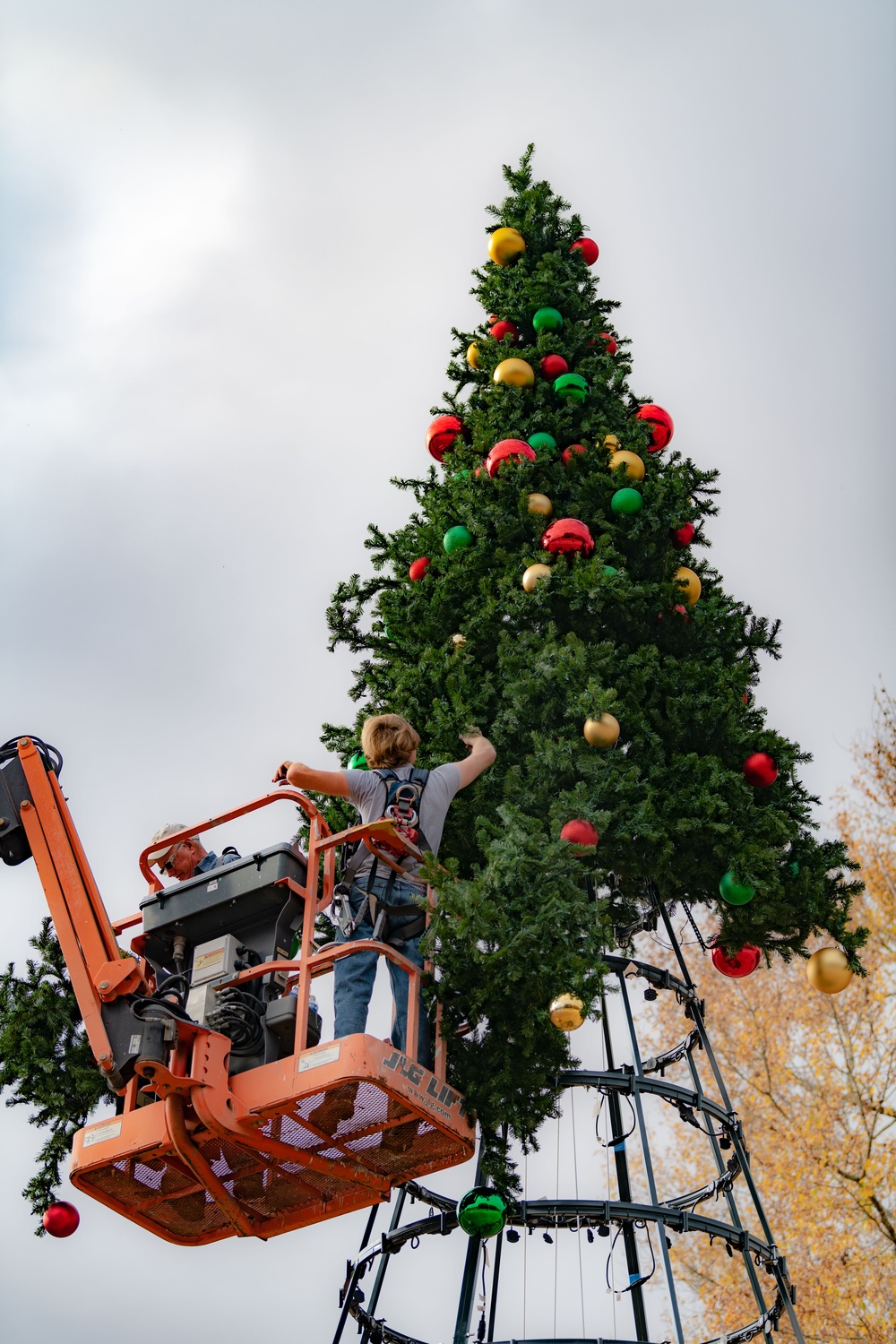 Arnold AFB Christmas tree lighting set for Dec. 4