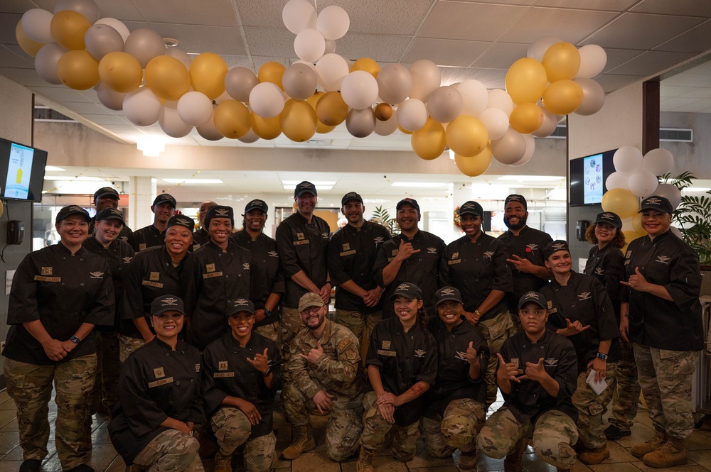 15th Wing celebrates Thanksgiving