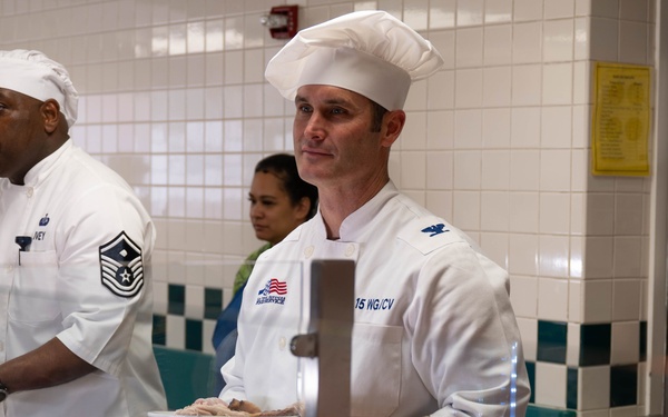 15th Wing celebrates Thanksgiving