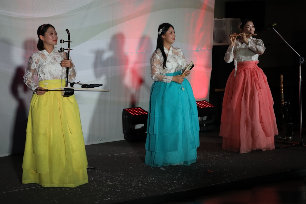 K-16 Air Base holds Korean cultural event for service members and families