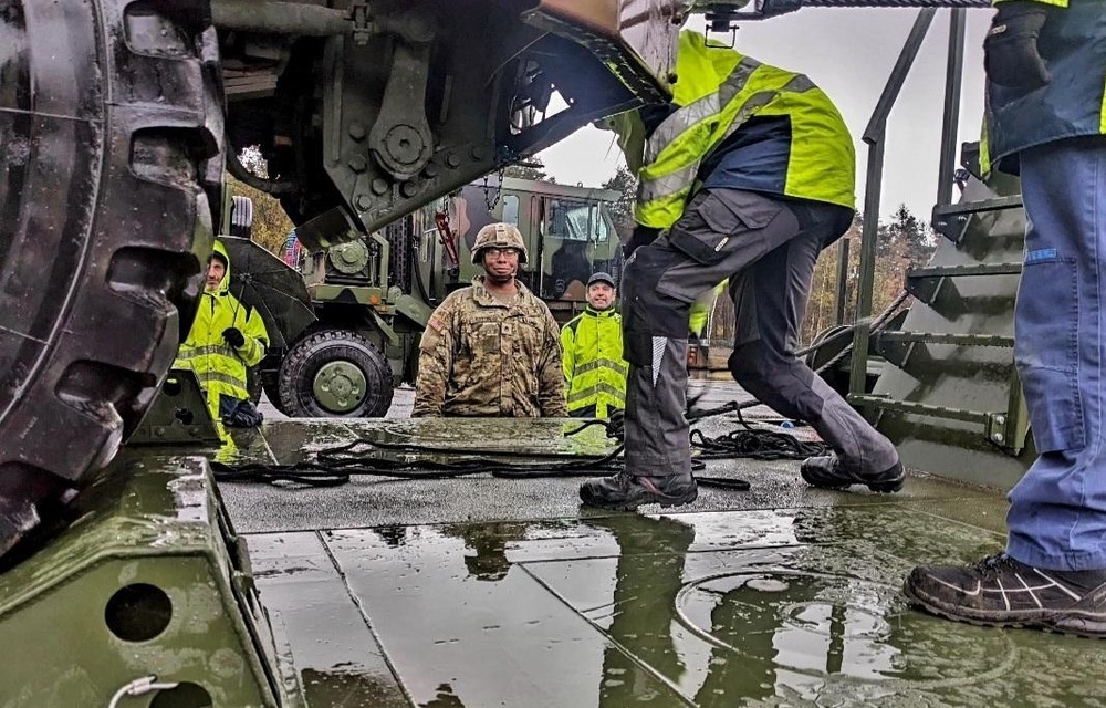 Soldiers instruct Belgian workforce during EHET drivers academy at APS-2 Zutendaal