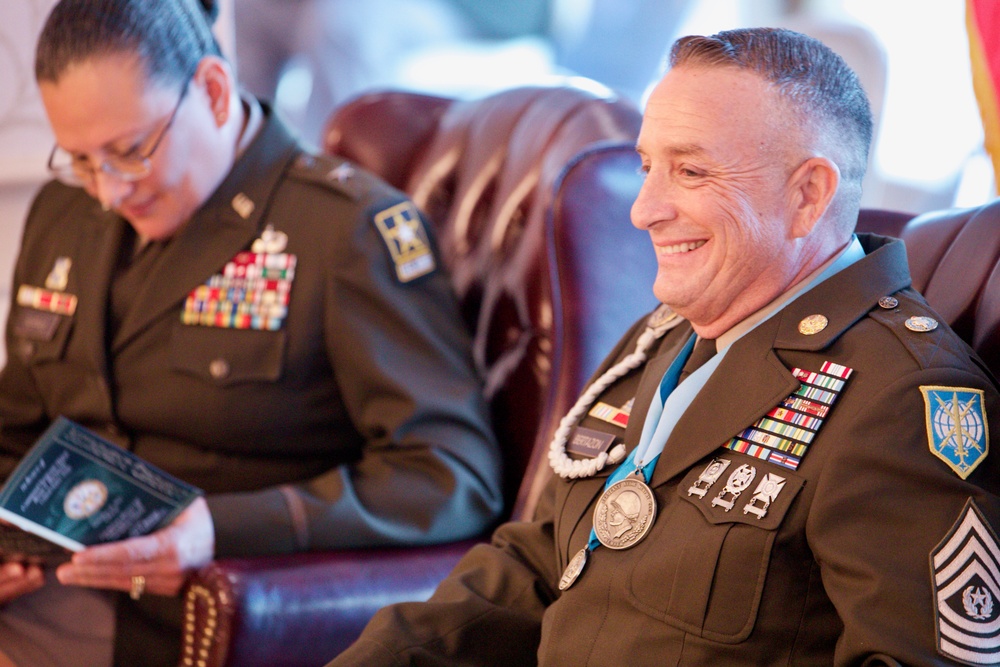 MIRC Command Sergeant Major retires in ceremony held at Fort Belvoir