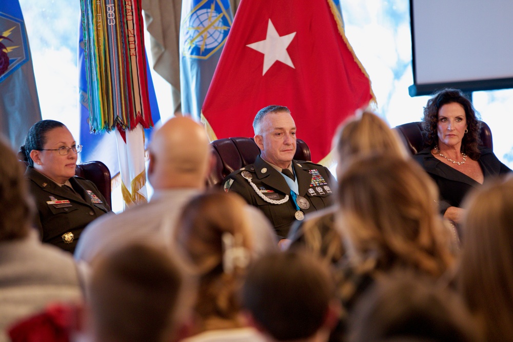 MIRC Command Sergeant Major retires in ceremony held at Fort Belvoir