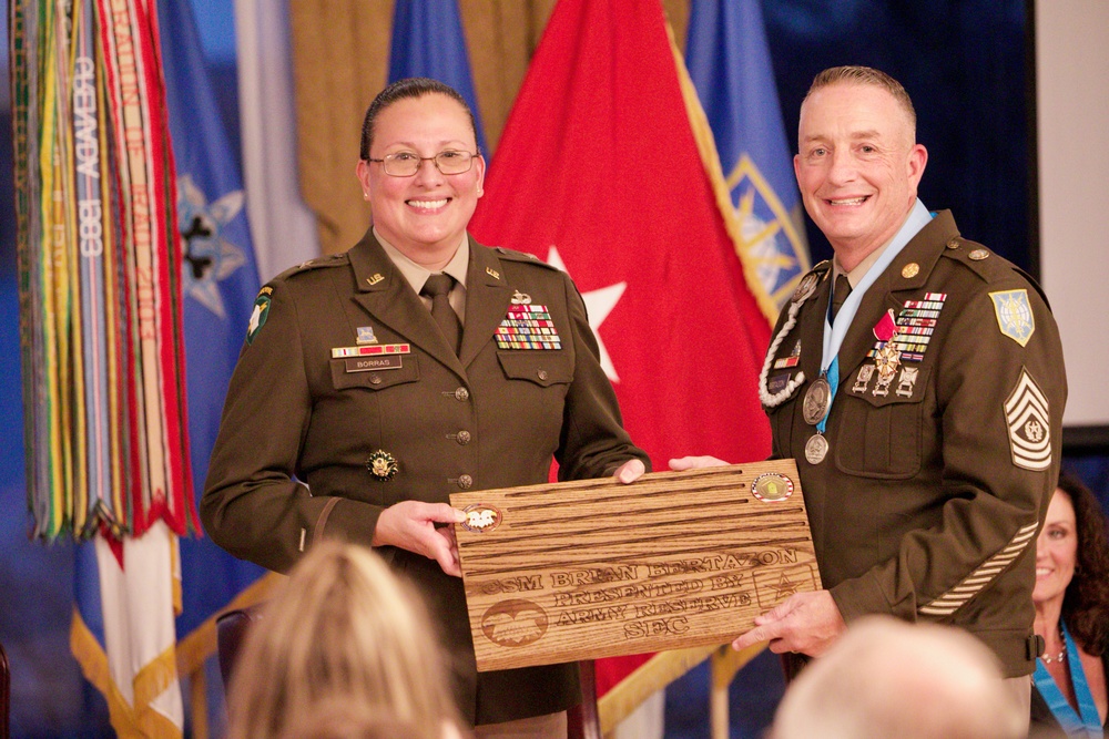 MIRC Command Sergeant Major retires in ceremony held at Fort Belvoir