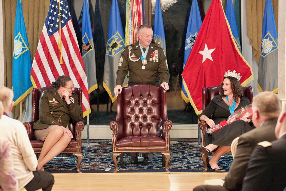 MIRC Command Sergeant Major retires in ceremony held at Fort Belvoir