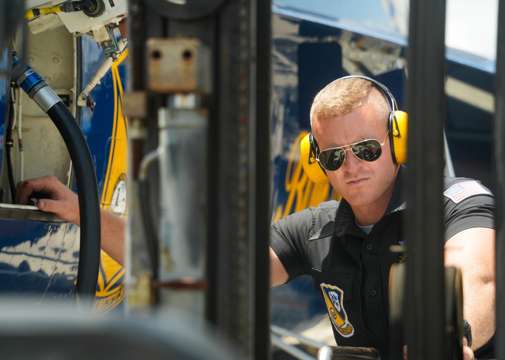 Navy Flight Demonstration Squadron Performs in Fort Lauderdale, FL.