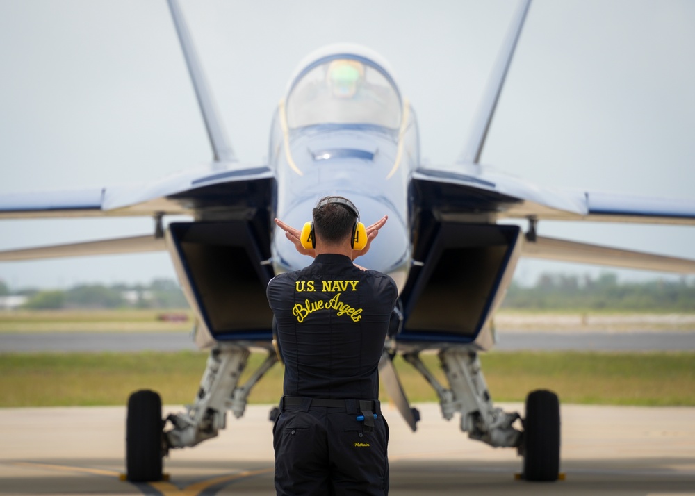 Navy Flight Demonstration Squadron Performs in Corpus Christi, TX.