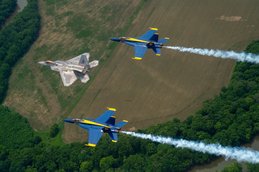 Navy Flight Demonstration Squadron Performs in Columbus, OH.