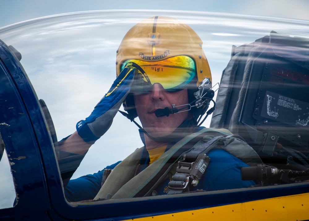 Navy Flight Demonstration Squadron Performs in Milwaukee, WI.