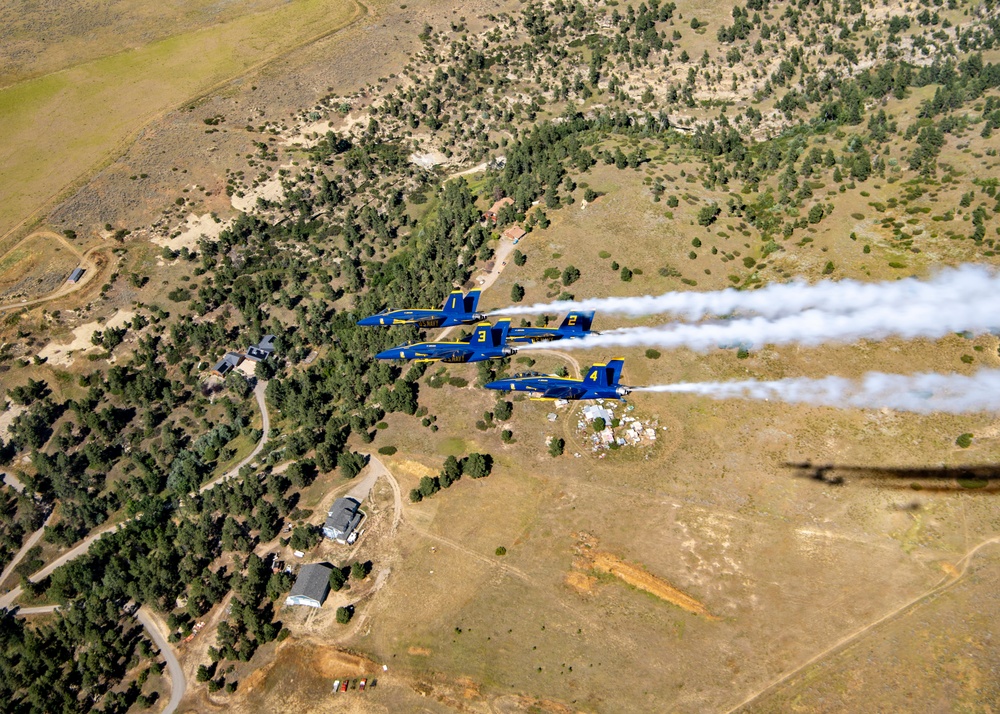 DVIDS Images Blue Angels Perform at the Yellowstone International