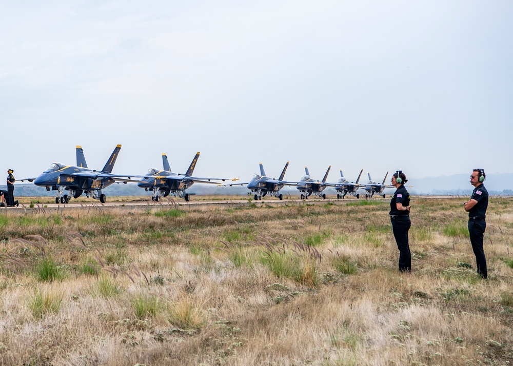 Blue Angels Perform at the Oregon International Air Show.