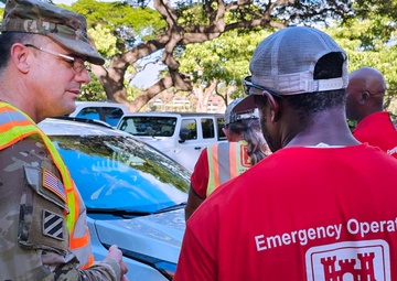 USACE Command Chaplain visits Hawaii wildfire first responders