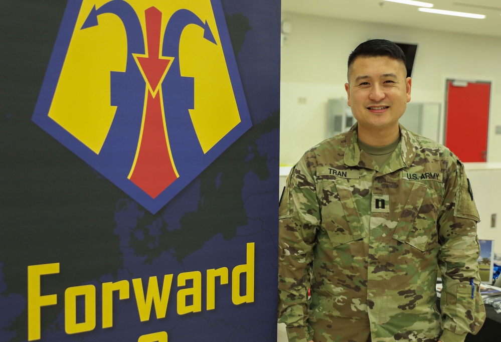 Reserve Unit Presents Career Opportunities to KHS Students