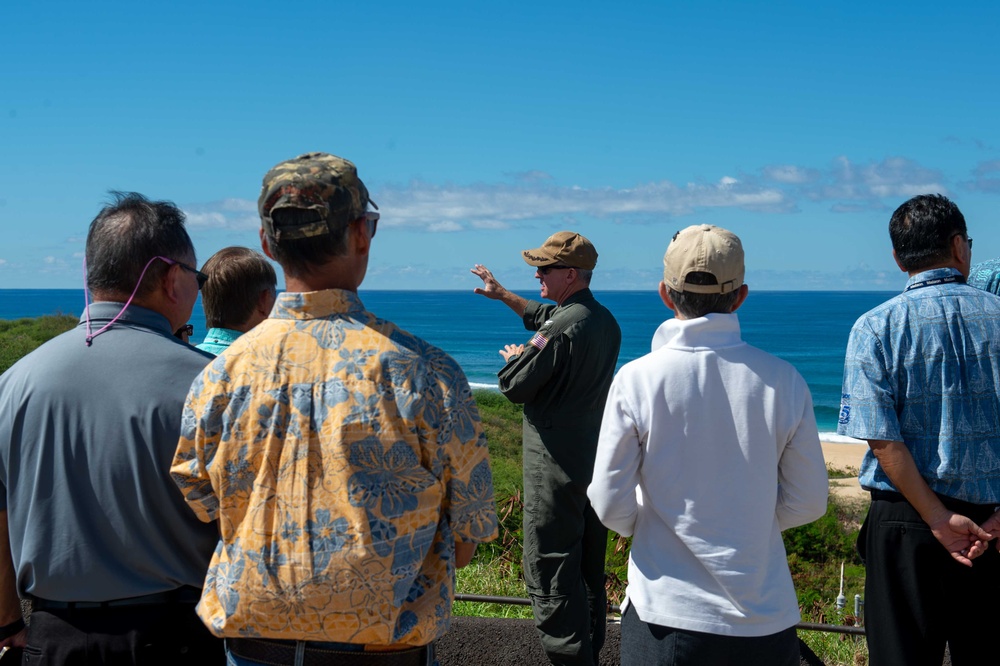 Navy League Hawaii visits Pacific Missile Range Facility.