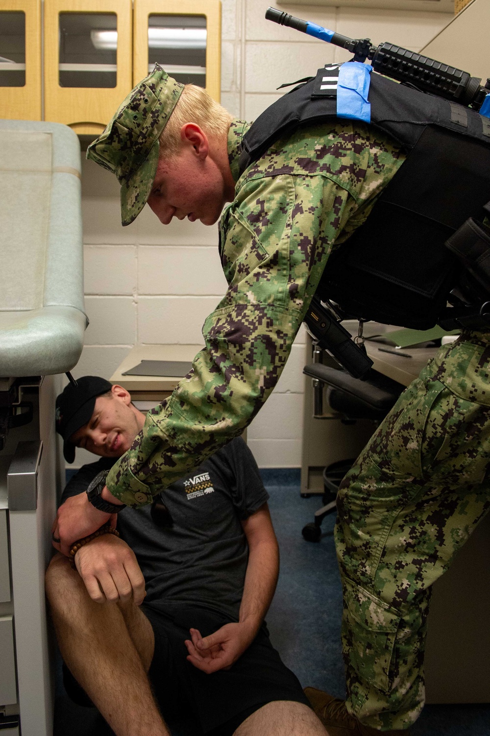 Security Personnel at Pacific Missile Range Facility Complete Training.