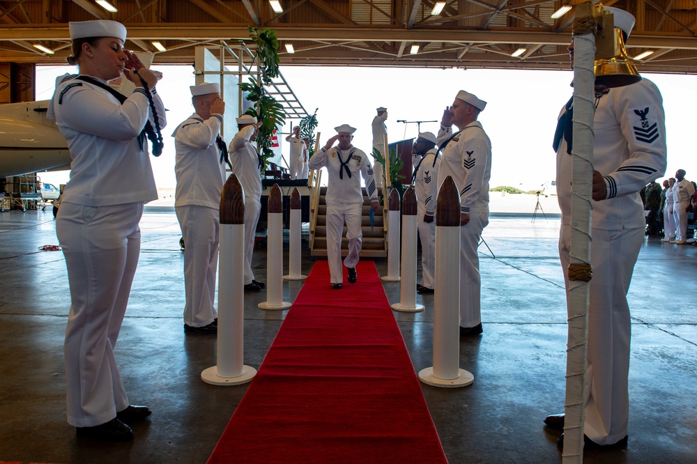 Pacific Missile Range Facility Hosts a Retirement Ceremony for MA1 William Topping.