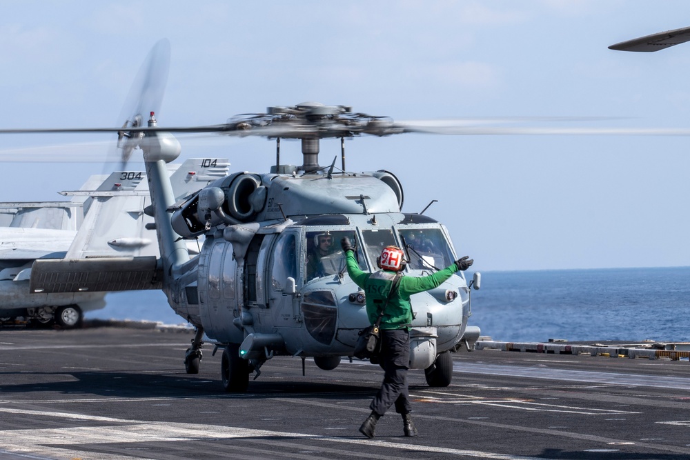 USS Carl Vinson (CVN 70) Sailors Conduct Helicopter Flight Operations in the Philippine Sea