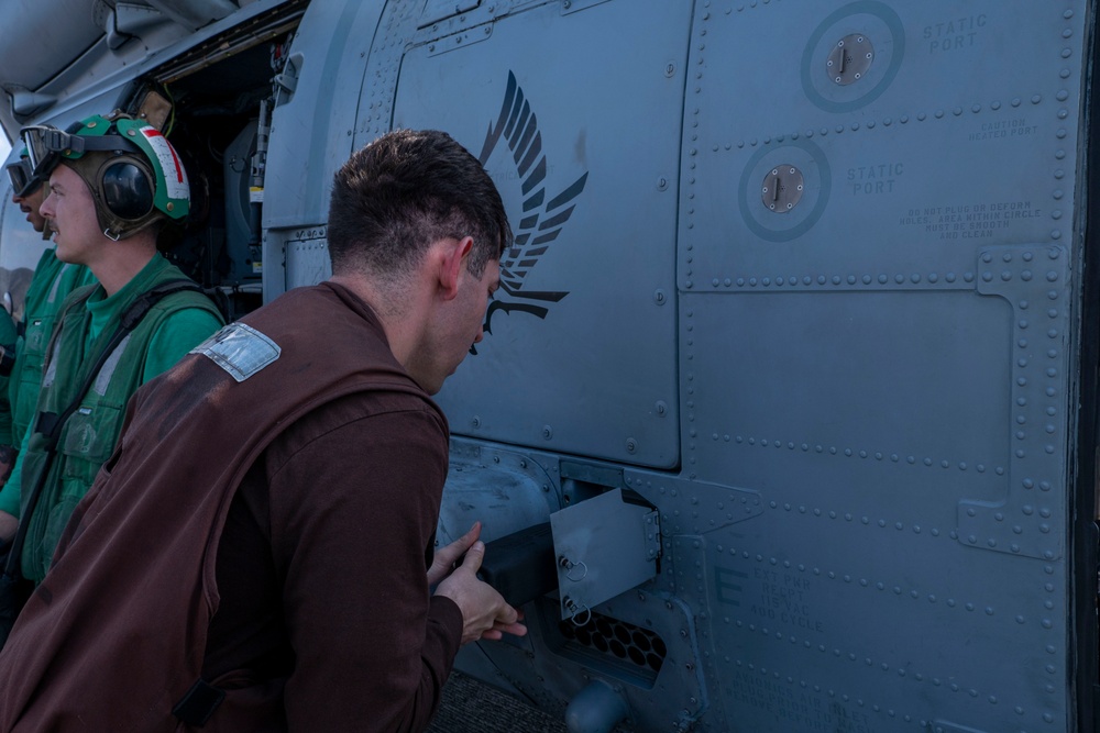 USS Carl Vinson (CVN 70) Sailors Conduct Helicopter Flight Operations in the Philippine Sea