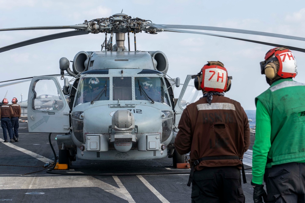 USS Carl Vinson (CVN 70) Sailors Conduct Helicopter Flight Operations in the Philippine Sea