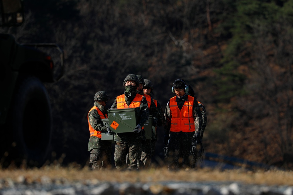 U.S. 2CAB, 2ID/RUCD and Korean 902 Aviation Bn., 2CAB Combined Aviation Live Fire Exercise