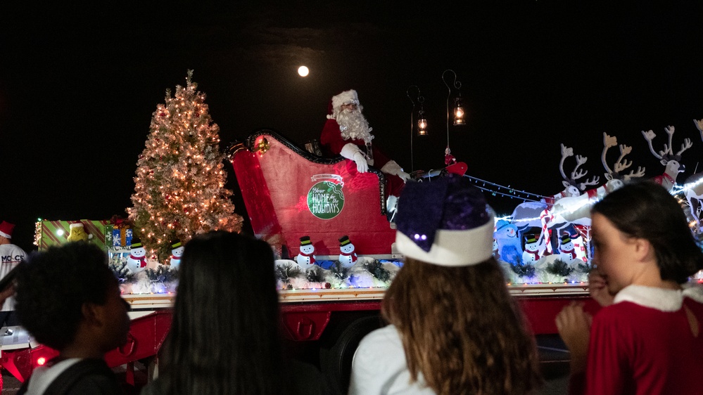 Marine Corps Community Services host Camp Courtney Tree Lighting Ceremony