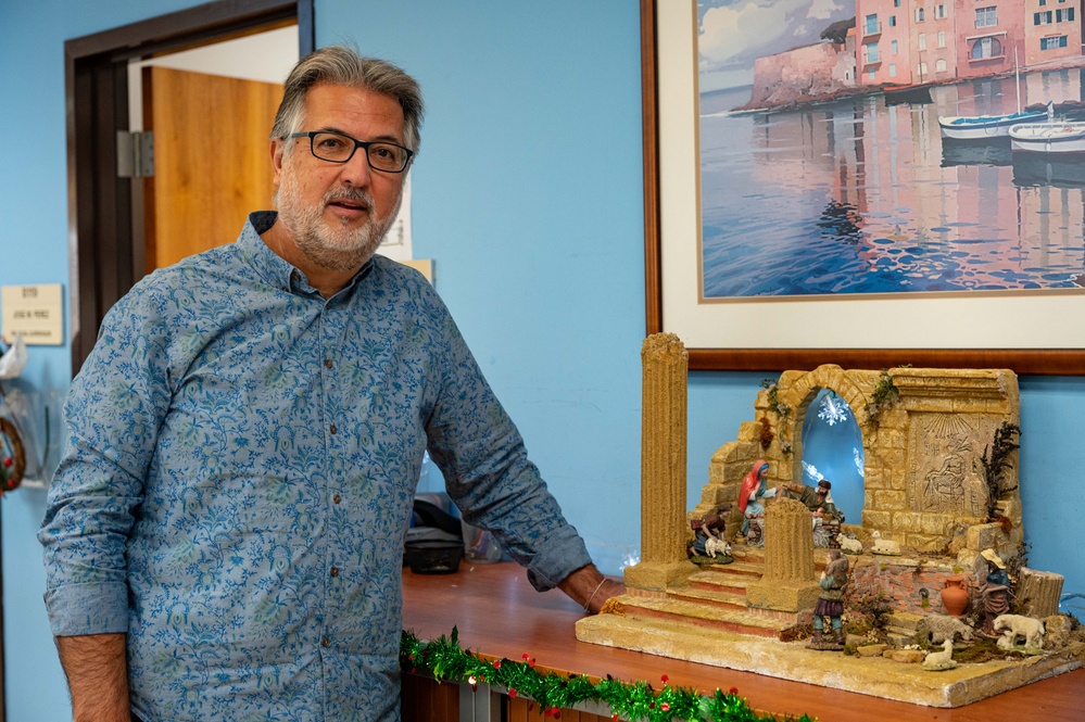Rota Employee, Armando Hermida Bolaño, Creates Beautiful Nativities