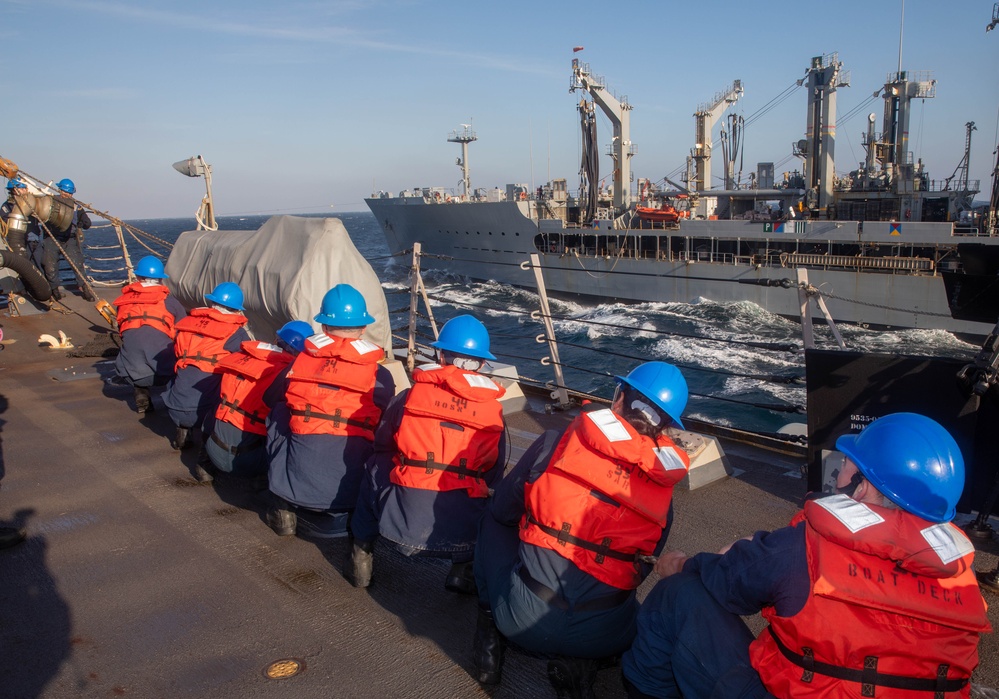 USS Gravely (DDG 107) Conducts Replenishment-at-Sea