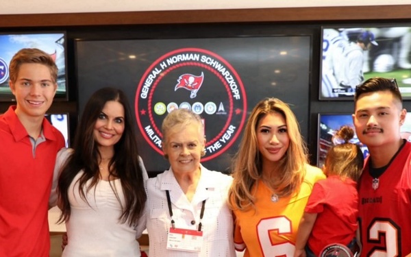 SLD 45 Members recognized as Military Family of the Year