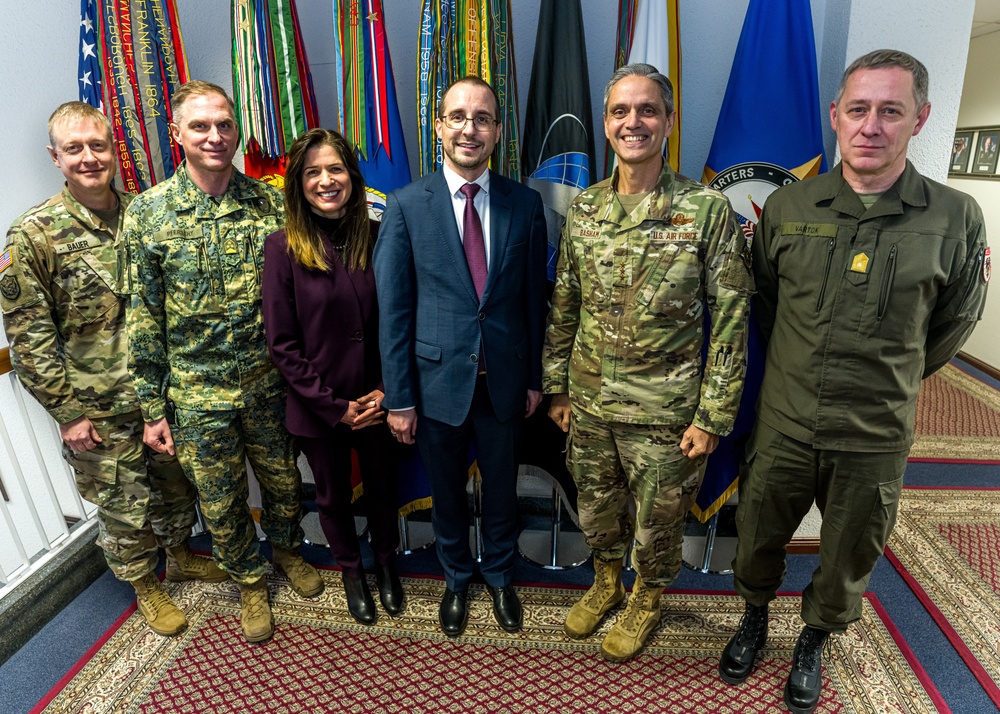 USEUCOM, Austrian defense leaders explore opportunities to expand cooperation