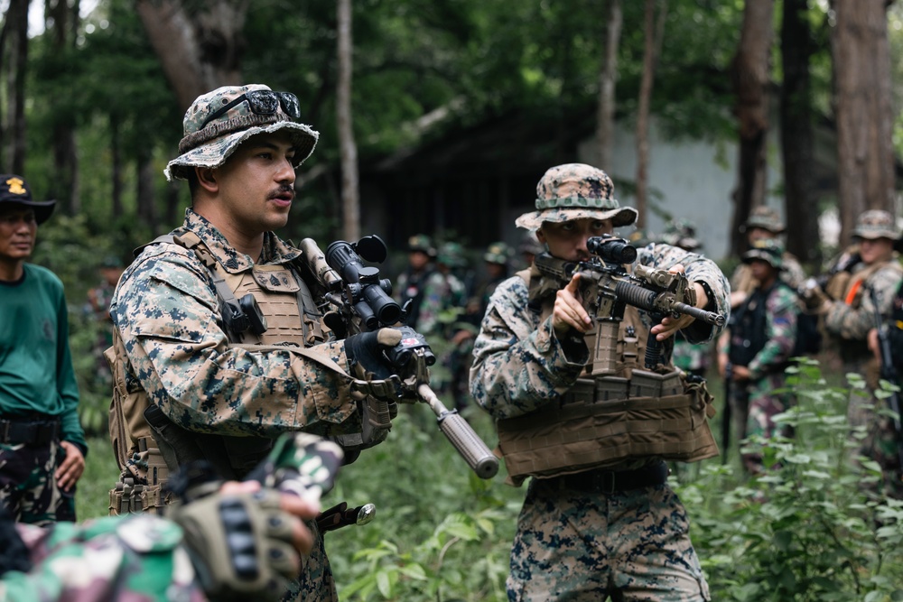 MRF-SEA: Introduction to MOUT, Weapons Handling