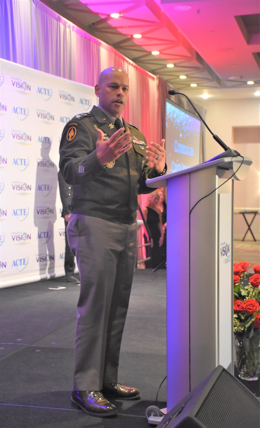 Col. Xavier Colon represents USAREC at ACTE awards banquet