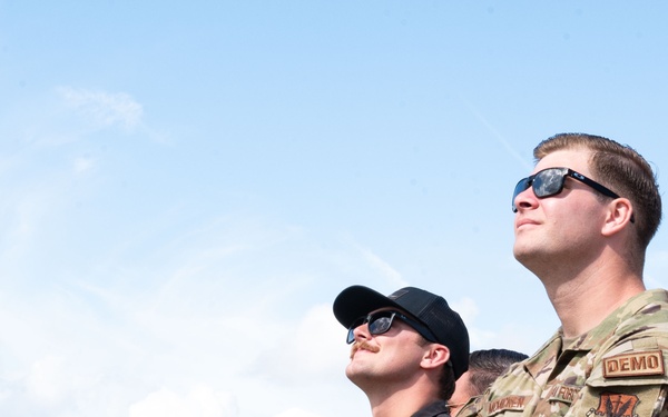 F-16 Viper Demo Team performs at Stuart Air Show