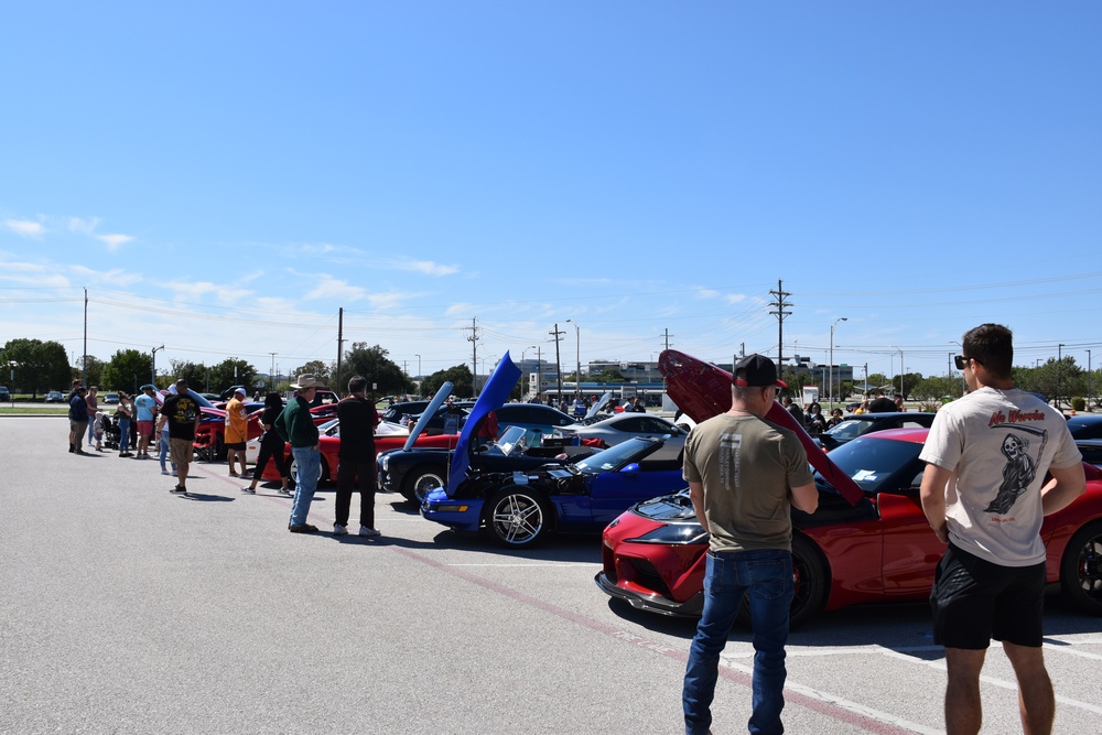 USO hosts first car show