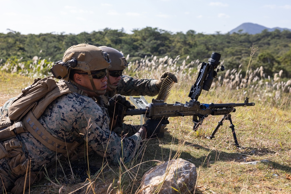 Marines with Battalion Landing Team 1/1 Conduct Marksmanship Training