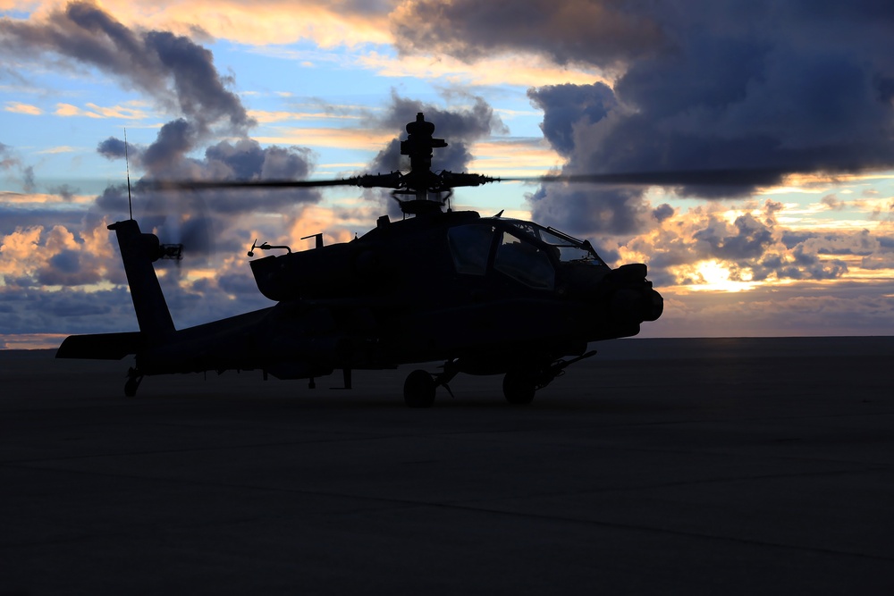 Apache Flight Deck Landing Practice