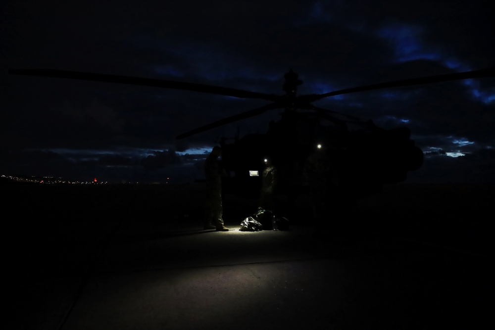 Apache Flight Deck Landing Practice