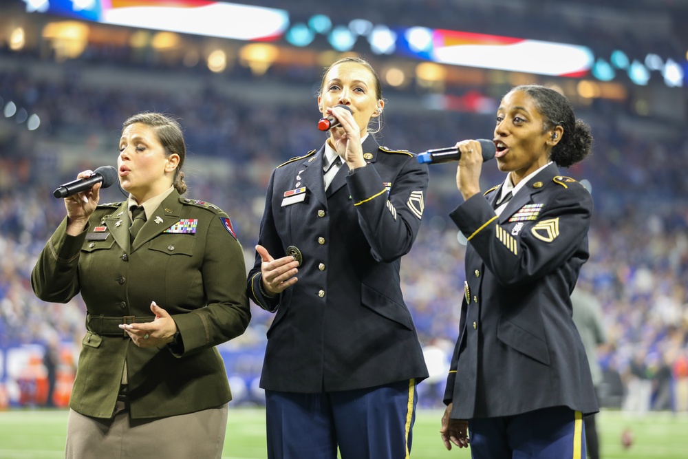 Service members participate in &quot;Salute to Service&quot; Game